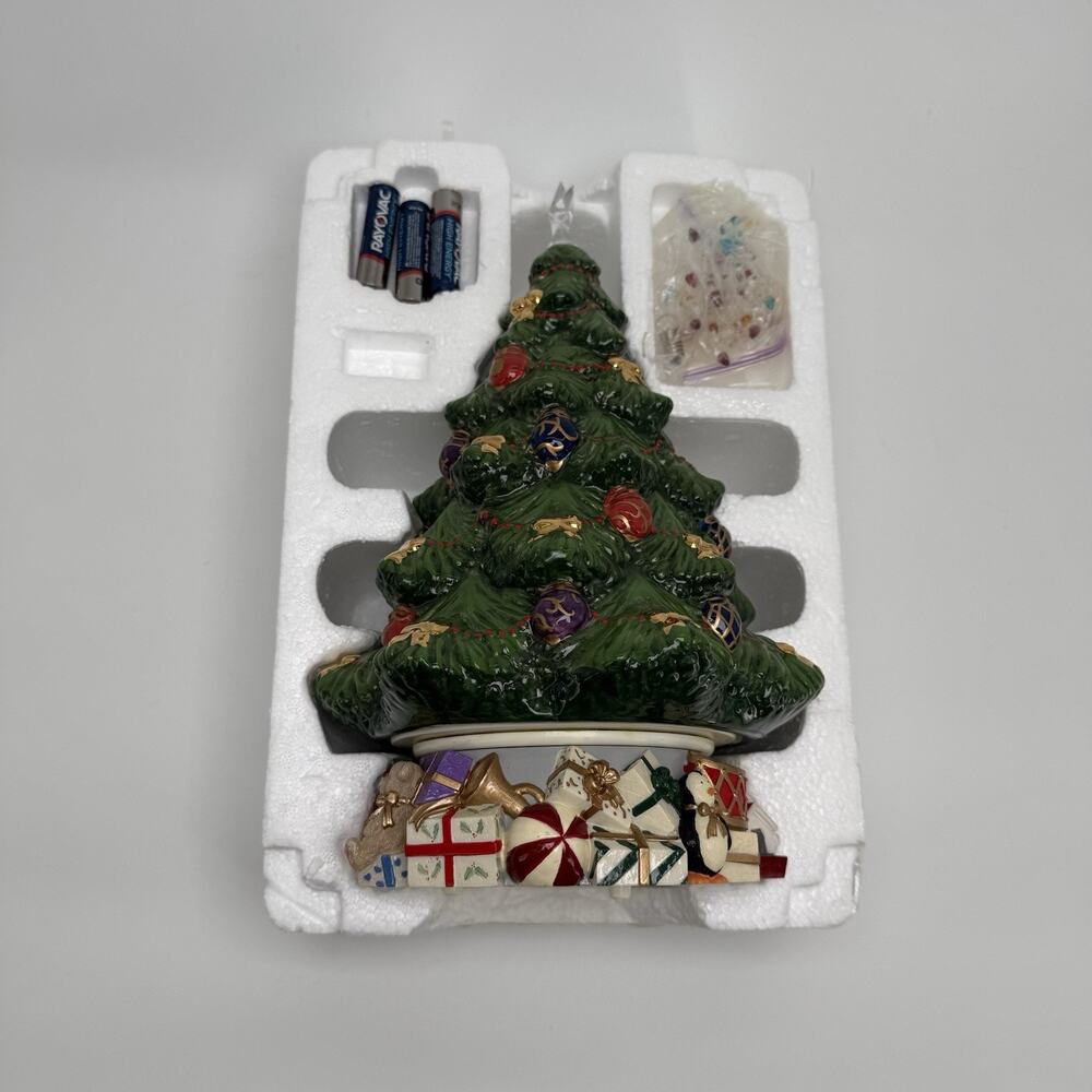 Lenox Holiday Village Christmas Tree Centerpiece Lighted Pegs Music Box 12” - Picture 3 of 9